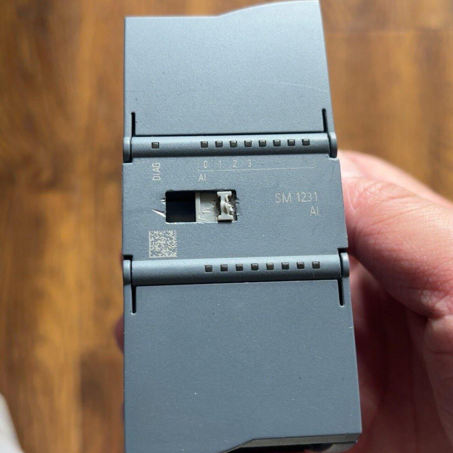 231-4HD32-0XB0  西门子1200PLC 模拟量议价