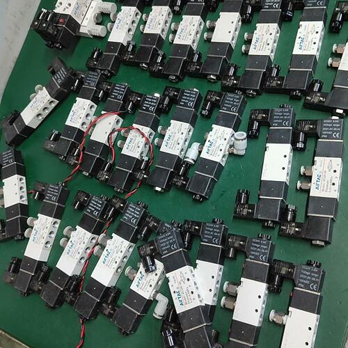 147.亚德客4v12004v130c06电磁阀24议价
