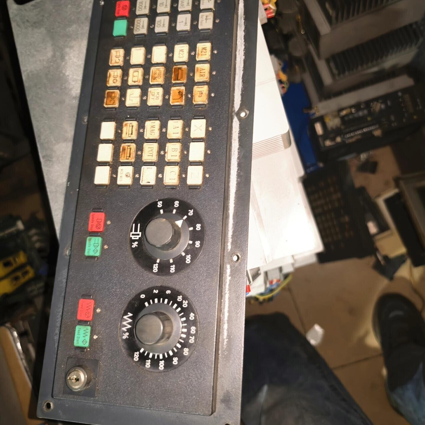 西门子840D原装拆机操作面板,型号6FC5203-0AD1议价