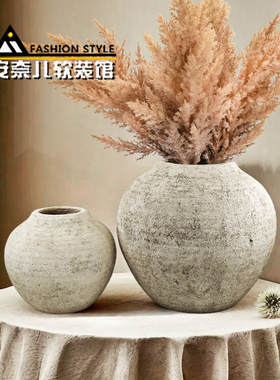 玄关博古架白色摆设罐子粗陶静寂