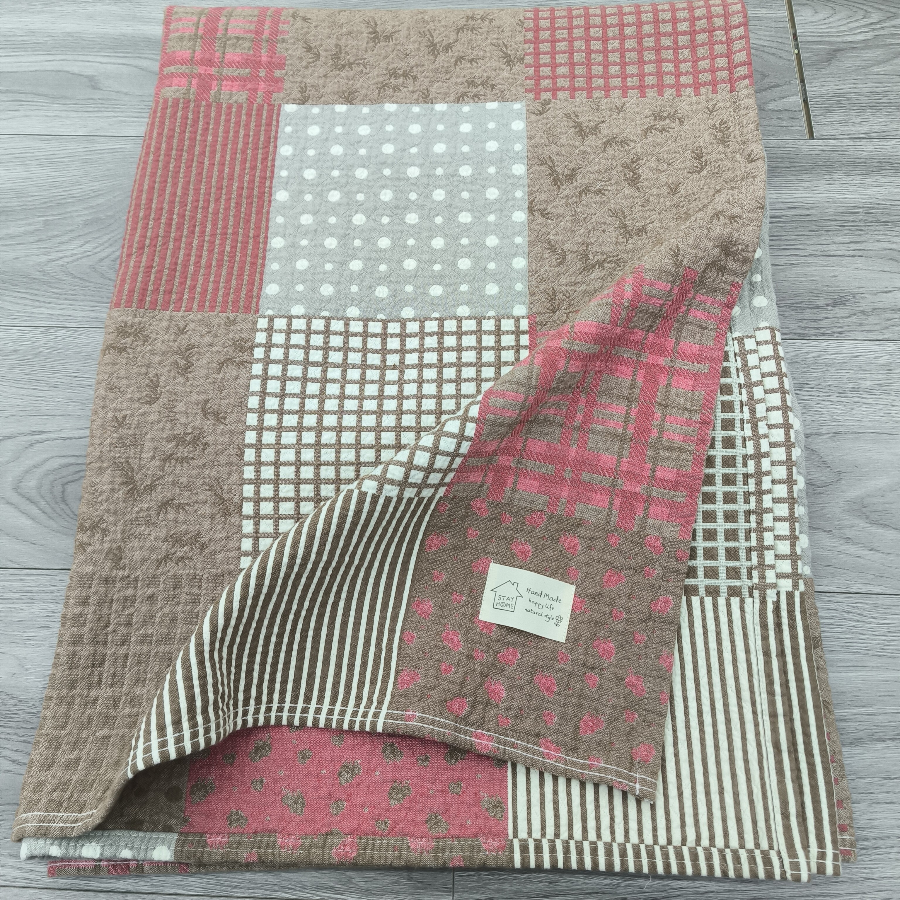 实体店新款纯棉四层纱布盖毯水洗提花安心棉Kitty猫纱布双人床盖