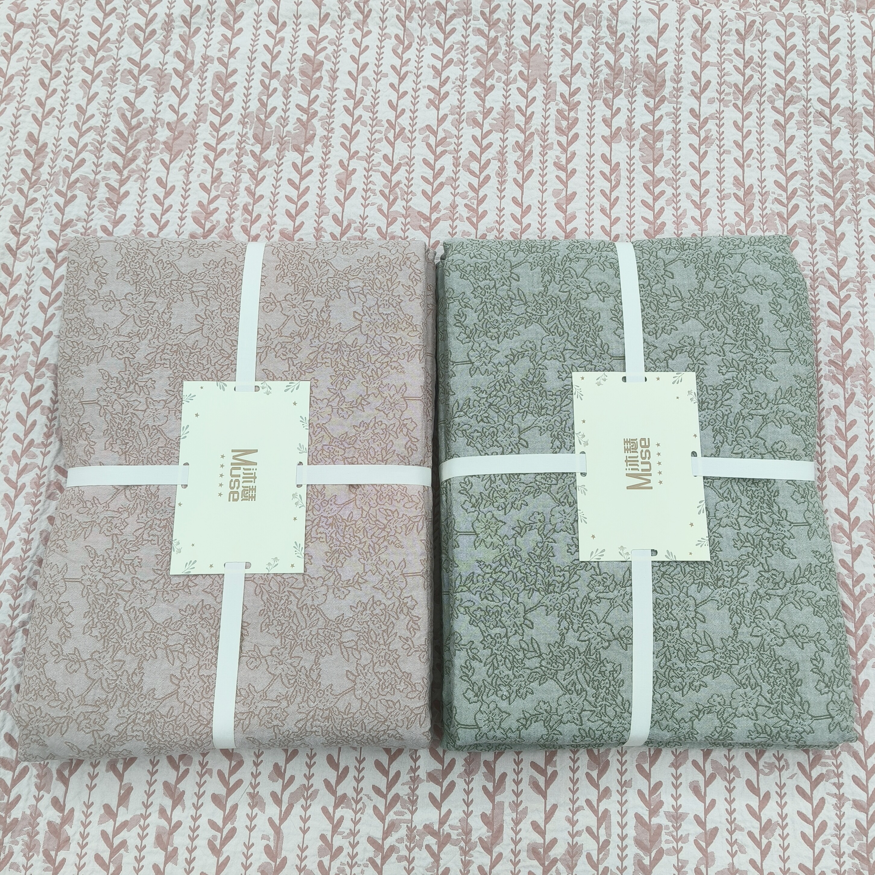 实体店沐瑟新款纯棉水洗三层纱布提花双人加大床单多功能盖毯床盖