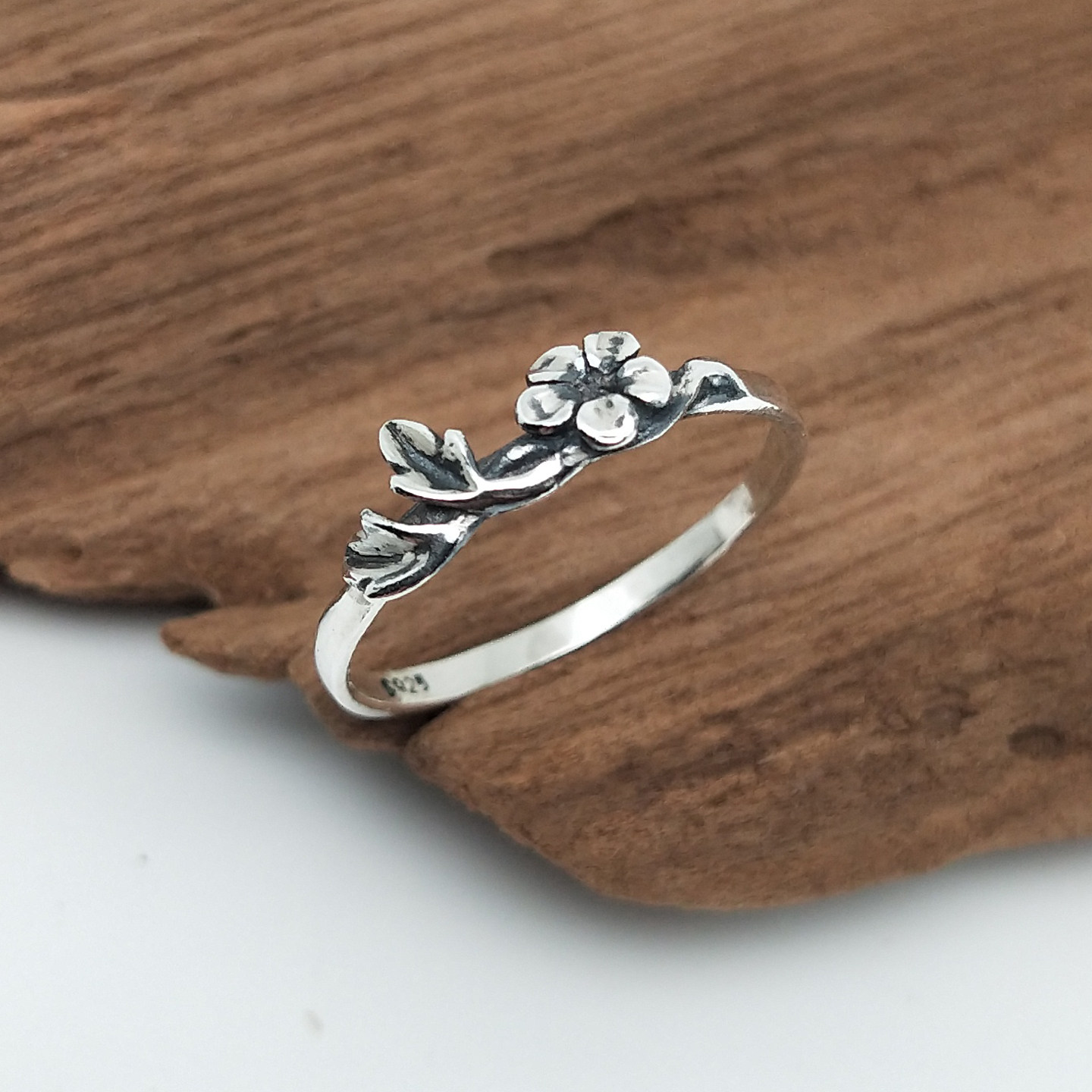 复古风通体s925纯银桃花戒指女主同款时尚指环女立体花朵小指尾戒