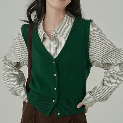 春秋叠穿优选！复古气质新款基础百搭马甲V领开衫女