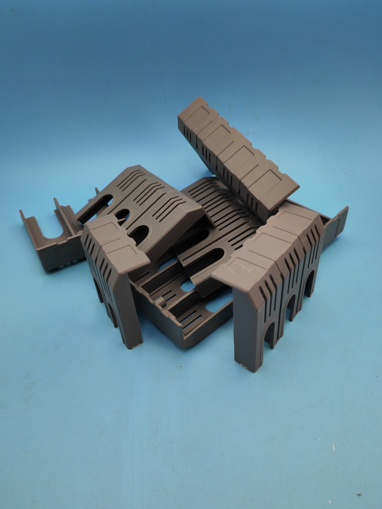 DZ15LE—100/390新款护罩DZ15LE-40/390护罩端头盖板安全罩正泰