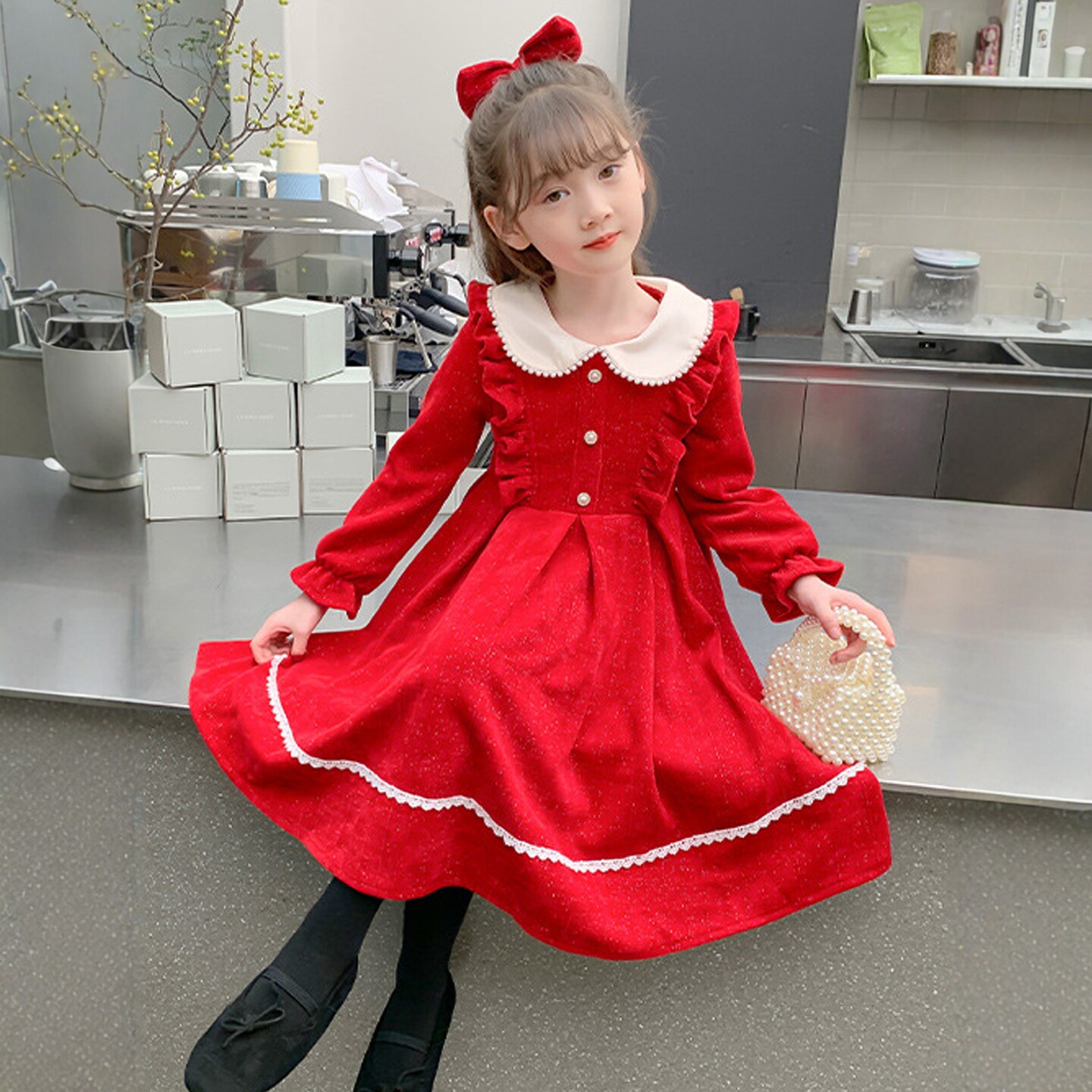 女童连衣裙春装2026新款儿童新年加绒娃娃领公主裙宝宝红色礼服裙