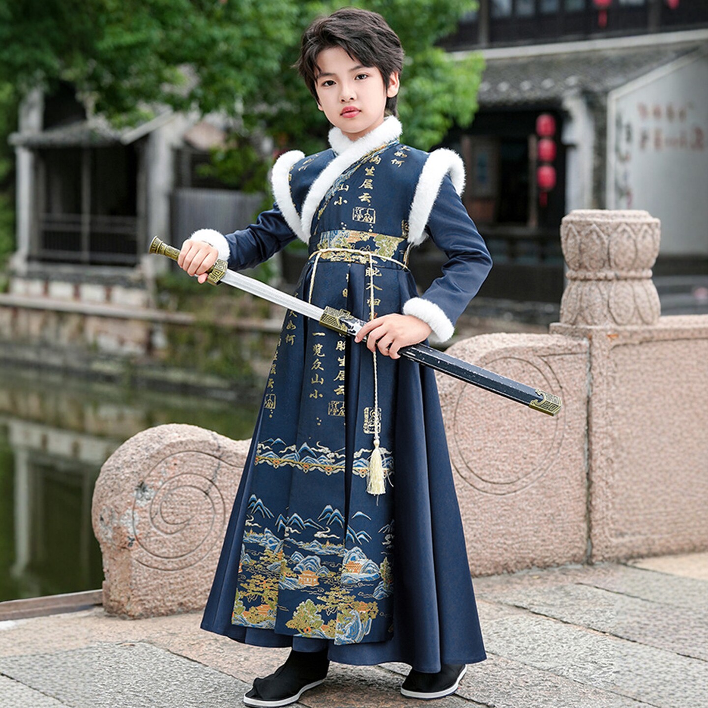 男童汉服飞鱼服冬季加厚拜年衣服