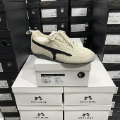 实体专柜意大利设计师轻奢品牌D牛反绒平底休闲德训鞋 7096米白