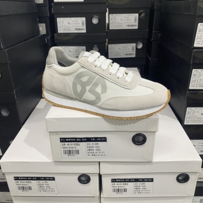 顶奢意大利品牌春季新款牛反绒运动跑鞋德训阿甘休闲鞋Y101浅灰色