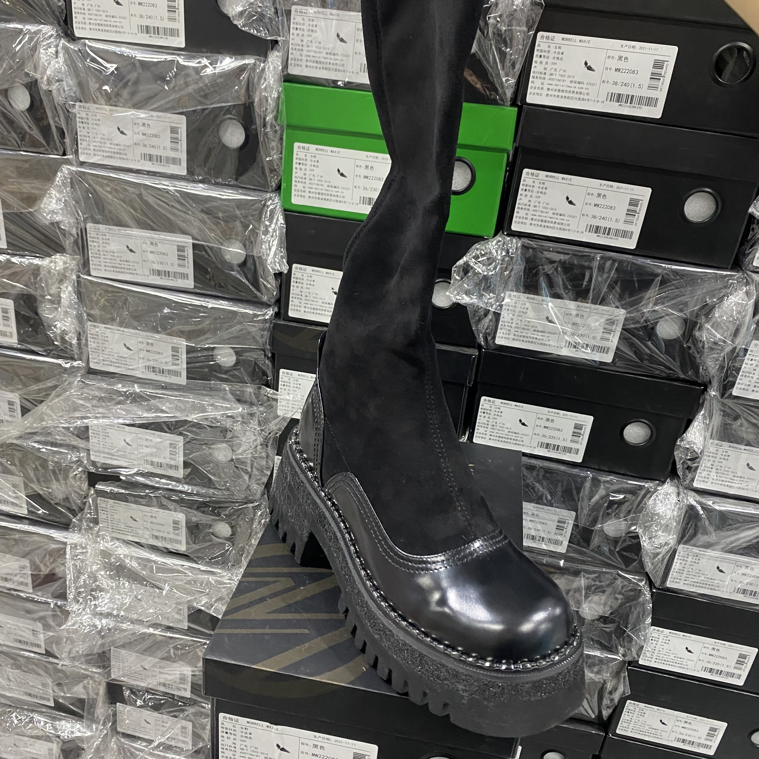 意大利轻奢专柜正品牛皮拼接厚底铆钉长筒女靴高筒靴9264黑色