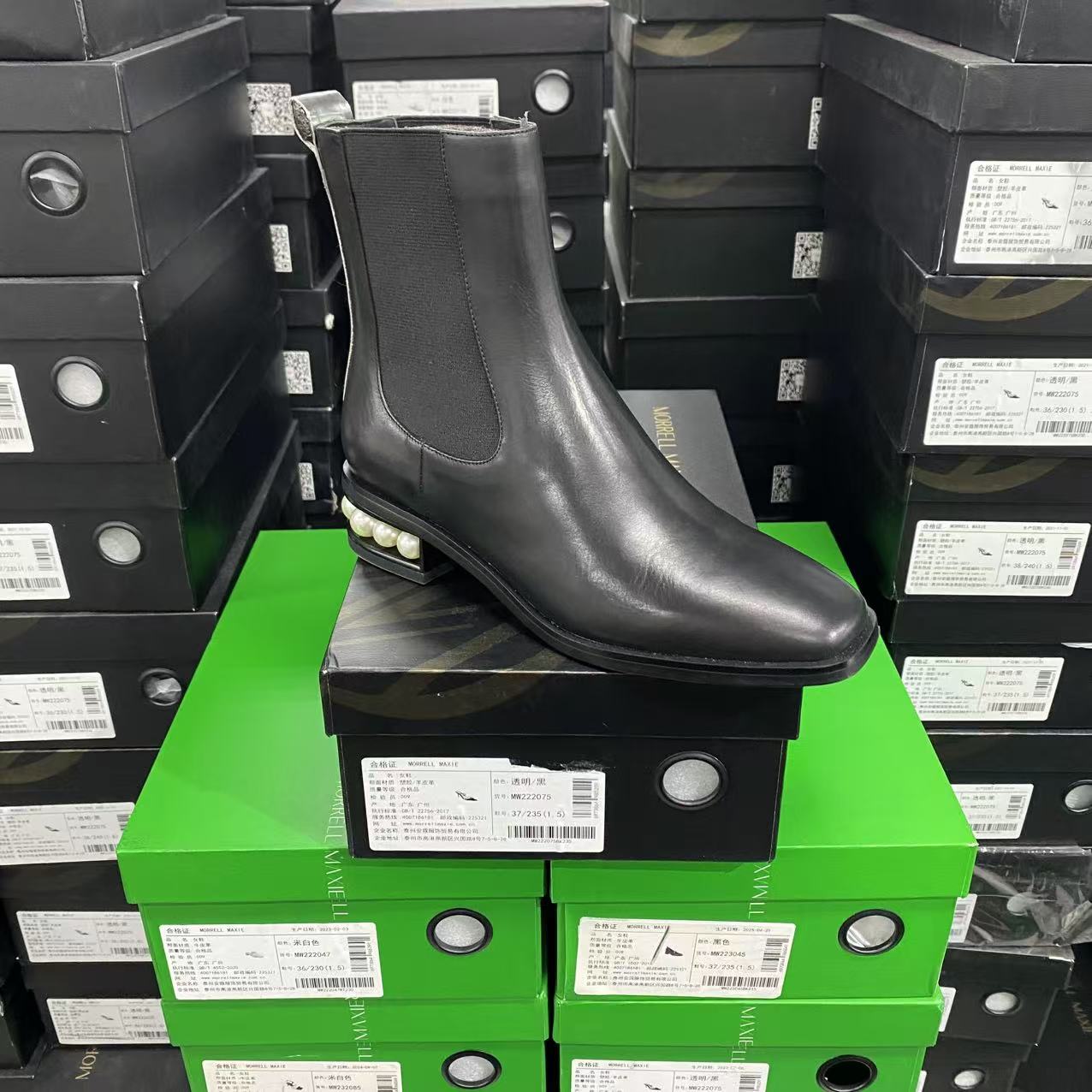 美国设计师买手高奢品牌牛皮英伦风珍珠方跟烟管短靴4112黑色