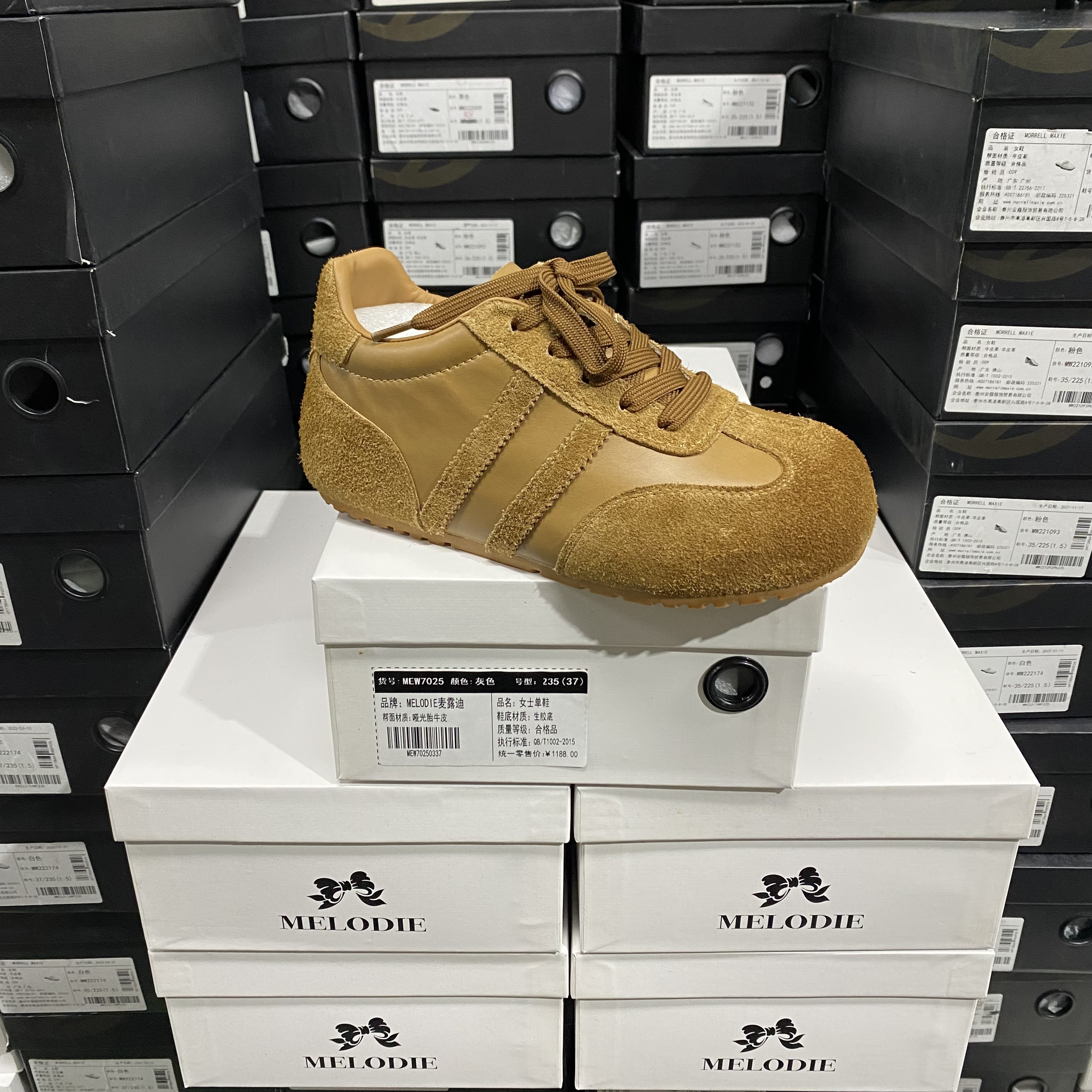 实体专柜意大利设计师轻奢品牌牛皮内增卡皮巴拉德训鞋7235栗子驼