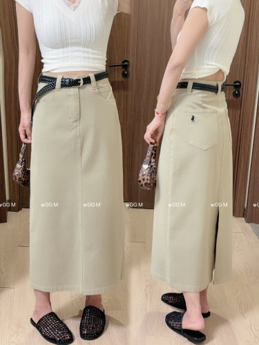 韩系简约后开叉卡其色半身裙2026夏季后口袋小马刺绣半裙女3722