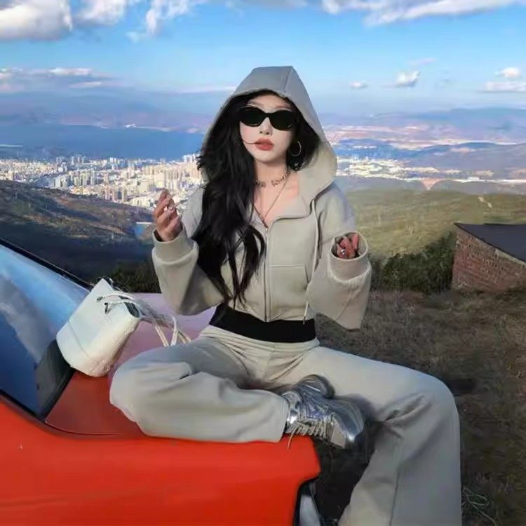 慵懒风连帽短款长袖卫衣外套辣妹拼色微喇叭休闲长裤两件套女春季,女装/女士精品,时尚套装,淘宝优惠券,粉丝福利购,淘宝优惠卷