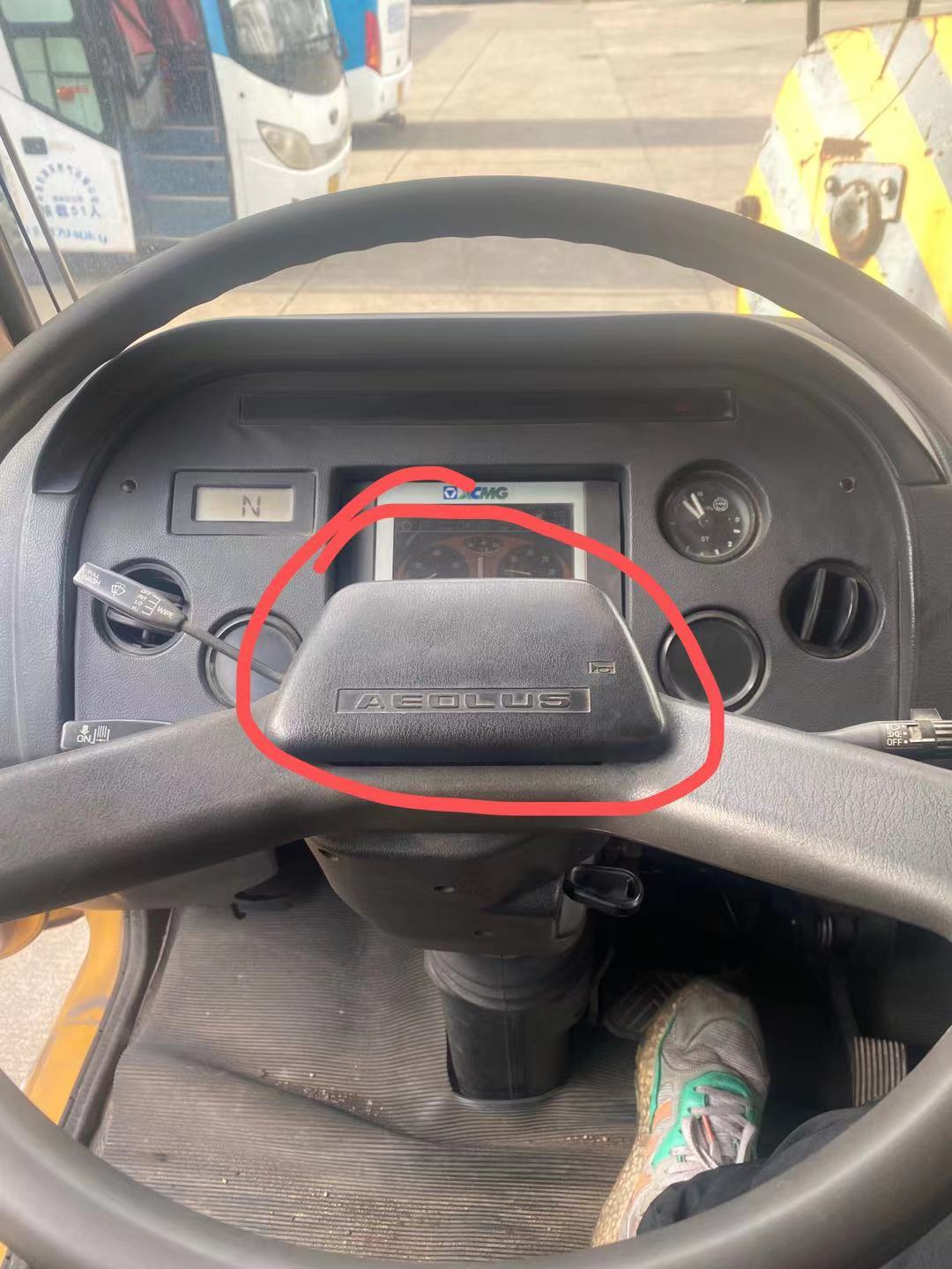 徐工吊车方向盘壳子配件16吨20G25K35吨下车齐星驾驶室喇叭开关