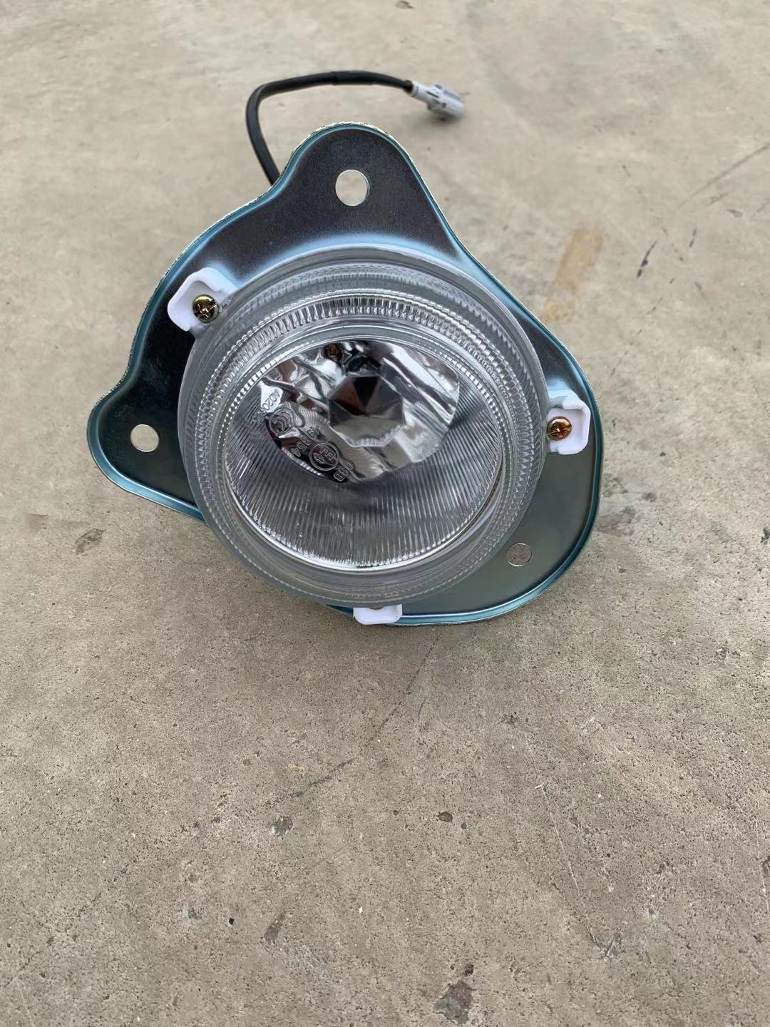 徐工吊车配件 南汽驾驶室雾灯 防雾灯 25K5-1 XCT25 原厂正品