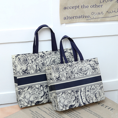 覆膜无纺布手提袋服装店定制logo