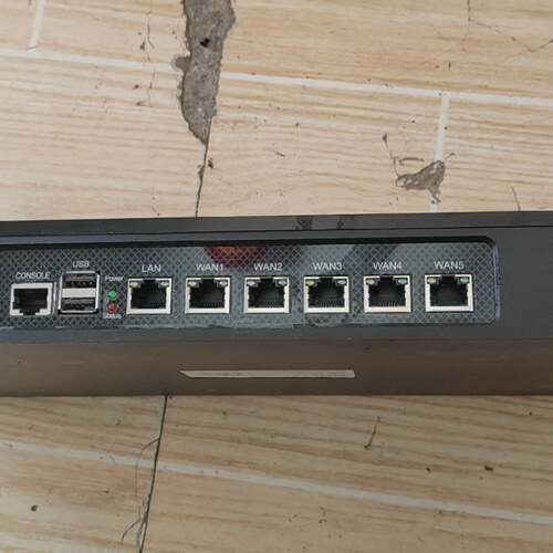 议价爱快交换机两款型号 IK-G10， TL-SG3226P可维修翻新