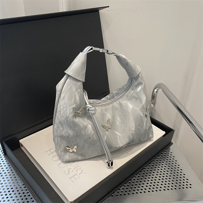 时尚洋气质感斜挎水桶包