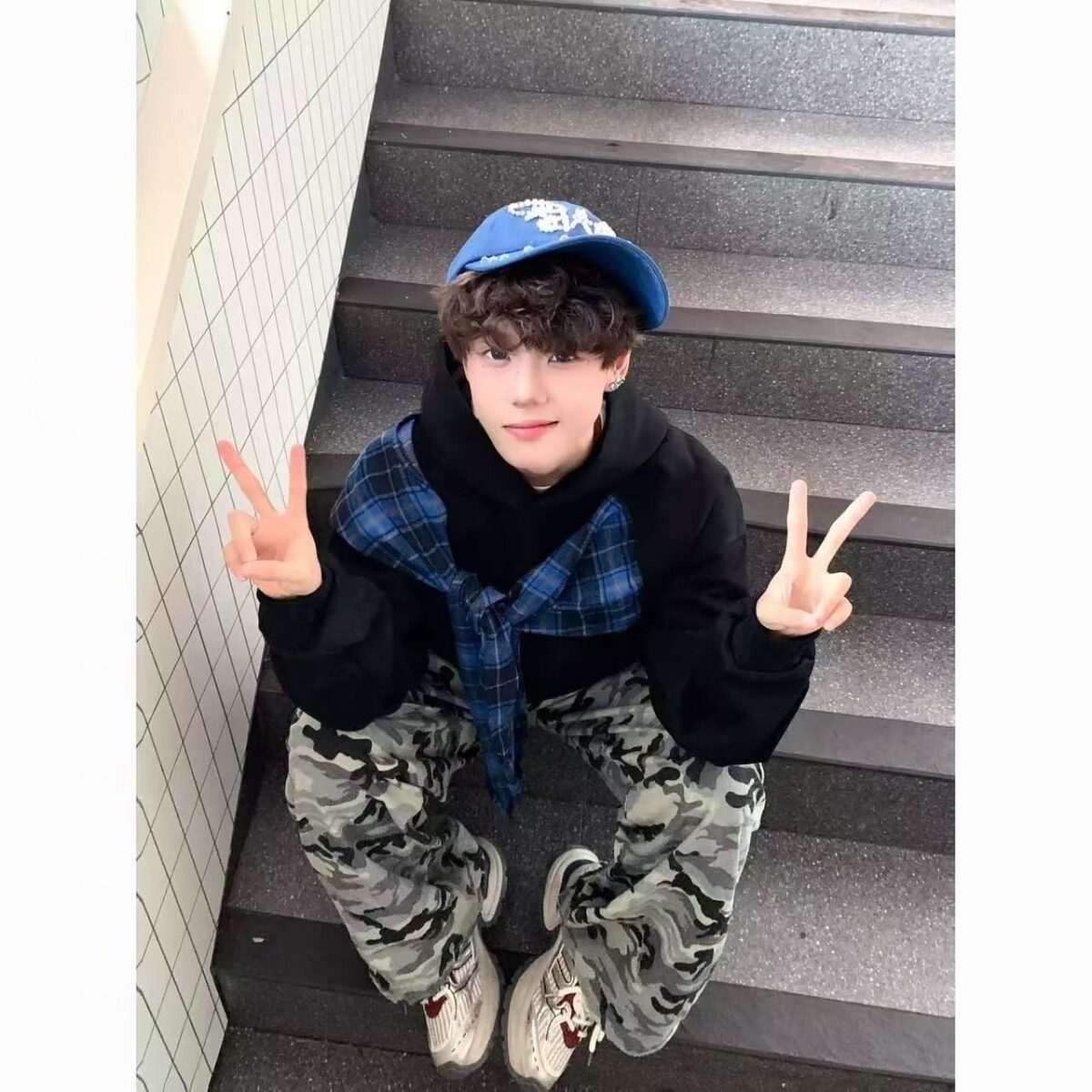 1506A/G10080/P59蝴蝶结格子绑带卫衣男宽松情侣2025年ins高级感图片