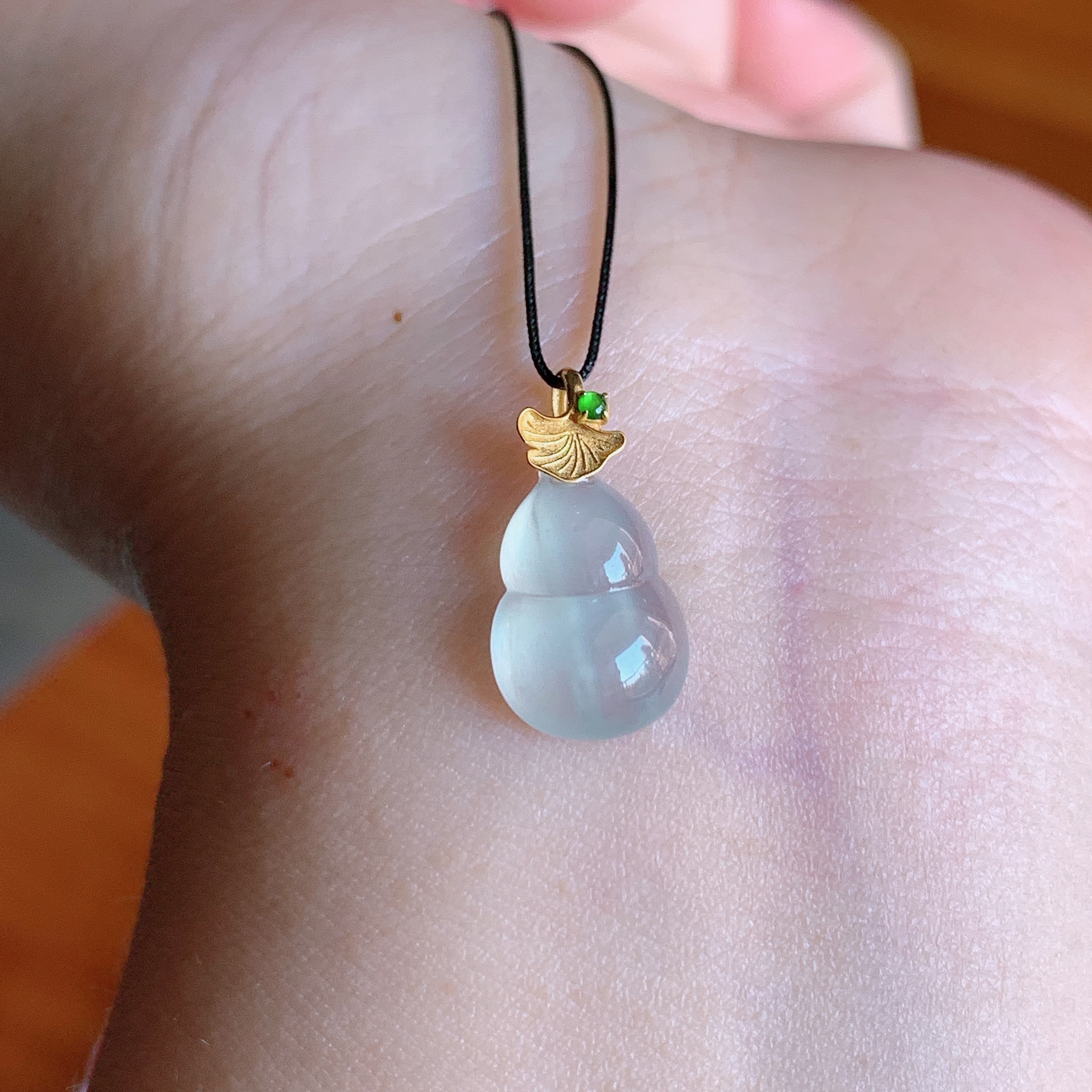 缅甸天然A货翡翠冰种起光18k金扣头葫芦吊坠老坑玉葫芦挂件