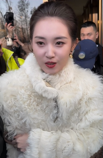 【郭宇欣】明星同款进口托斯卡纳真羊皮毛一体短款皮草毛毛外套女