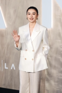 高定|明星【宋佳同款】高端白色西装外套女双排扣中长款西服上衣