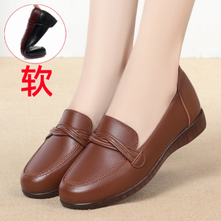 妈妈鞋春秋款真皮软底舒适不累脚平底透气单鞋中年女鞋中老年皮鞋