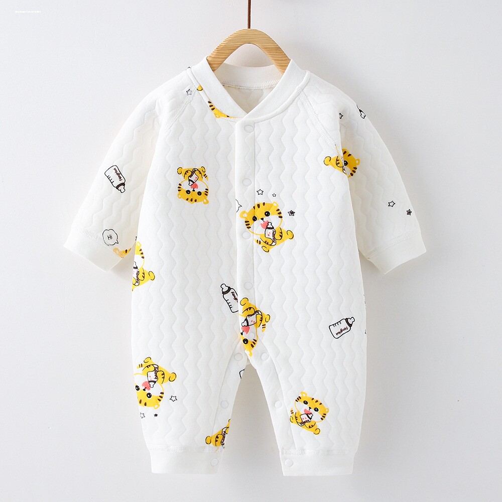 新生婴儿夹保暖连体衣开档包脚薄哈衣刚出生宝宝秋装衣服冬天