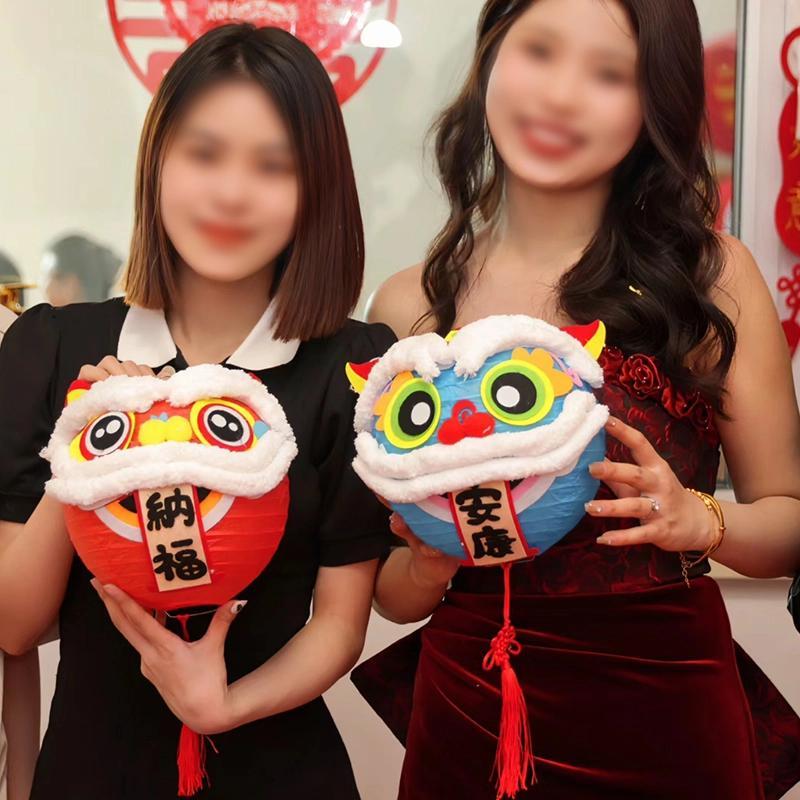 DIY新娘结婚婚礼拍照道具醒狮灯笼晨袍伴娘团中式婚礼跟拍小道具图片