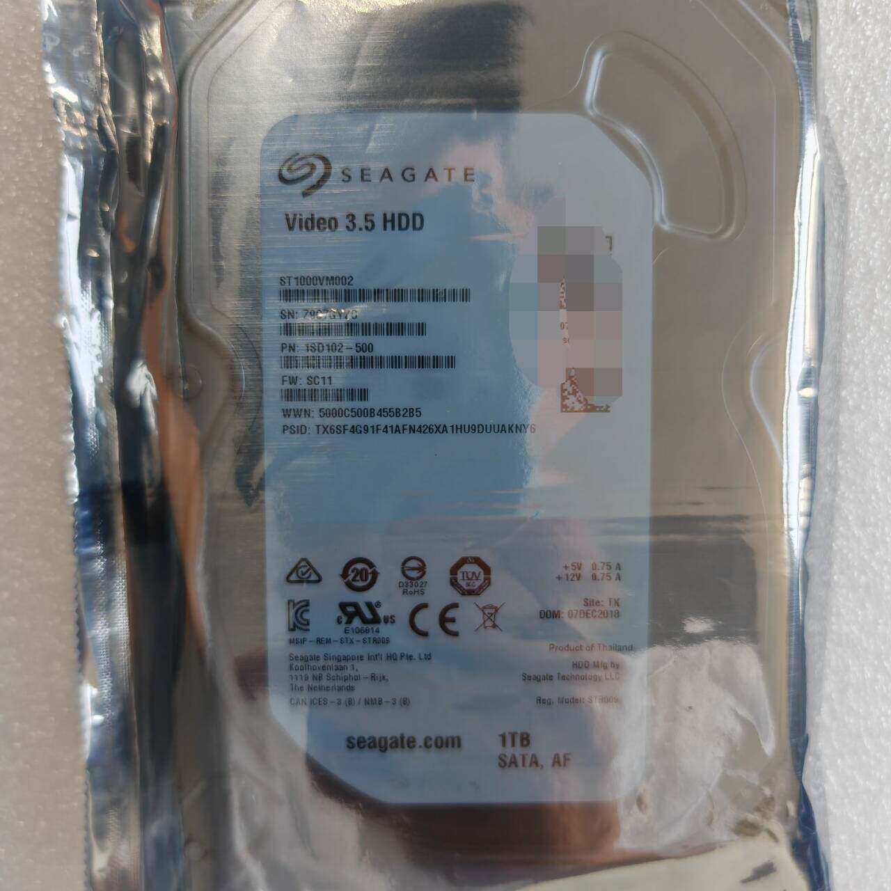 ST1000VM002 1TB监控硬盘3.5寸薄盘1T高清5400转64M