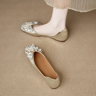 一脚蹬水钻气质女鞋2026早春漂亮单鞋绝美不累脚平底鞋夏天配裙子