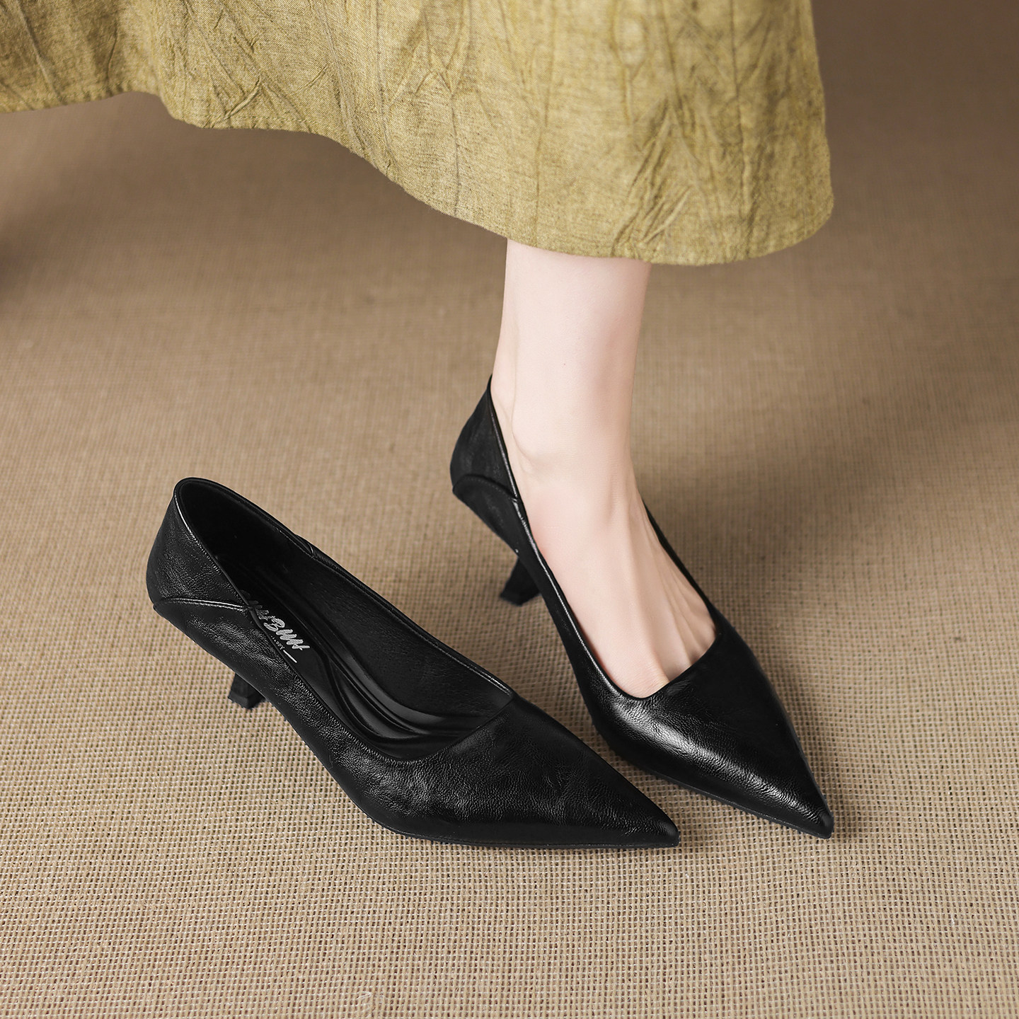 小高跟气质女鞋2026春季新款巨好看法式细跟浅口尖头单鞋女不累脚,女鞋,浅口单鞋,淘宝优惠券,粉丝福利购,淘宝优惠卷