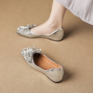 鞋子女2026秋季新款爆款巨好看法式浅口单鞋女一脚蹬不累脚平底鞋