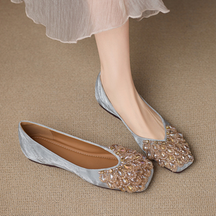 巨好看法式浅口平底鞋子女2026春新款方头配裙子绝美单鞋女不累脚