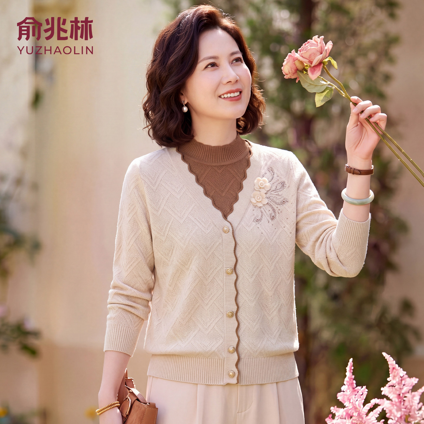 【俞兆林正品】中年妈妈女装上衣图片