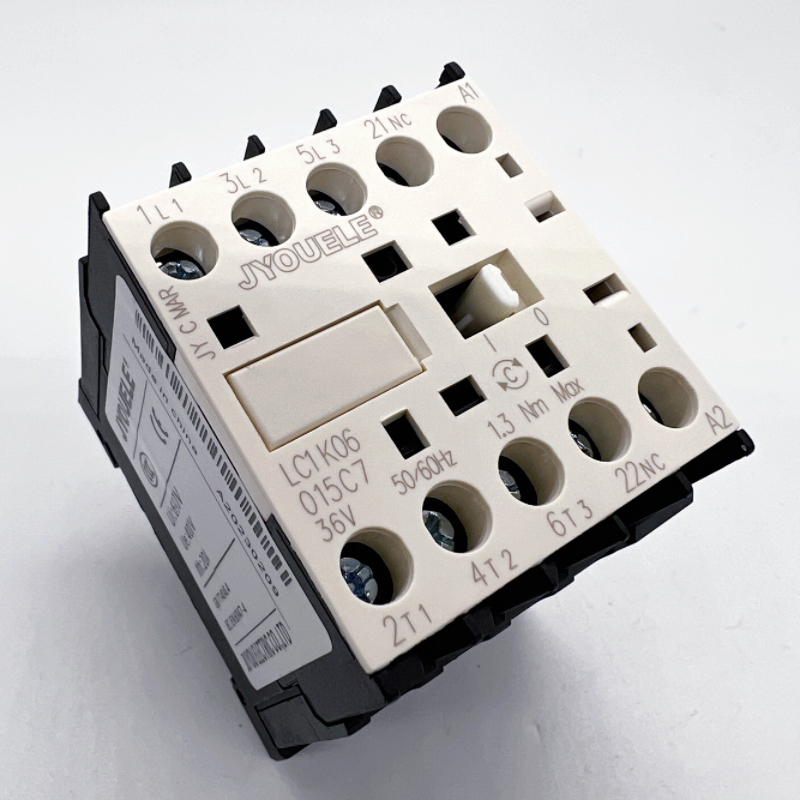 巨优PCB安装小型接触器常闭