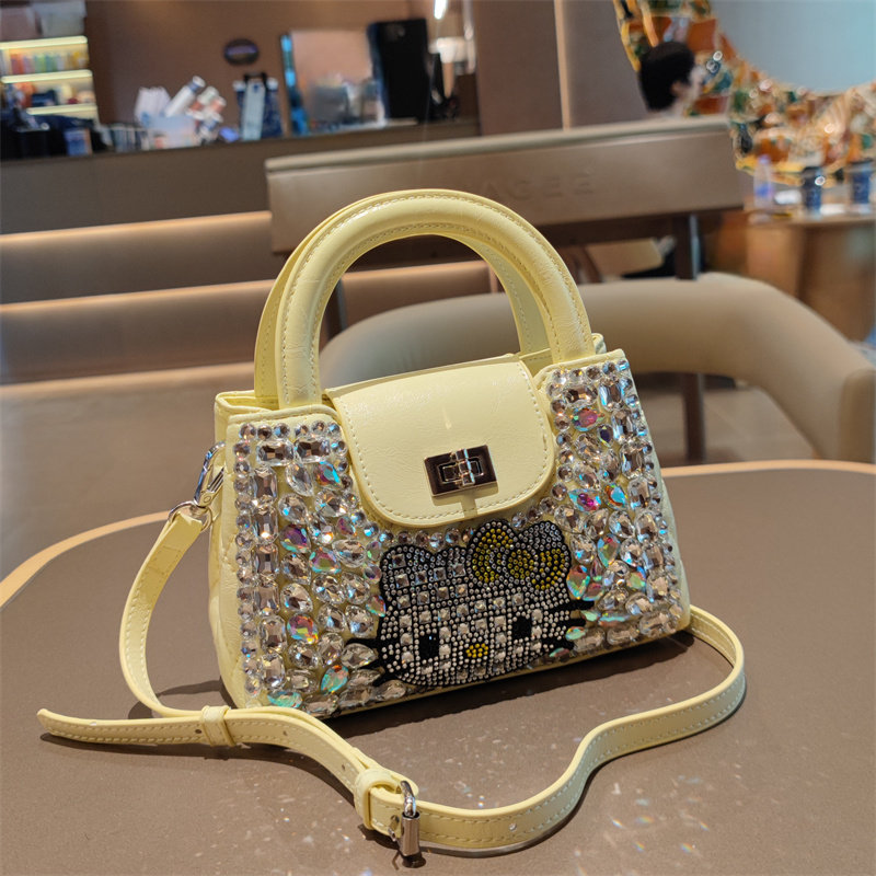 洋气高级真皮女士包新款休闲百搭时尚可爱水钻手提包单肩斜挎小包