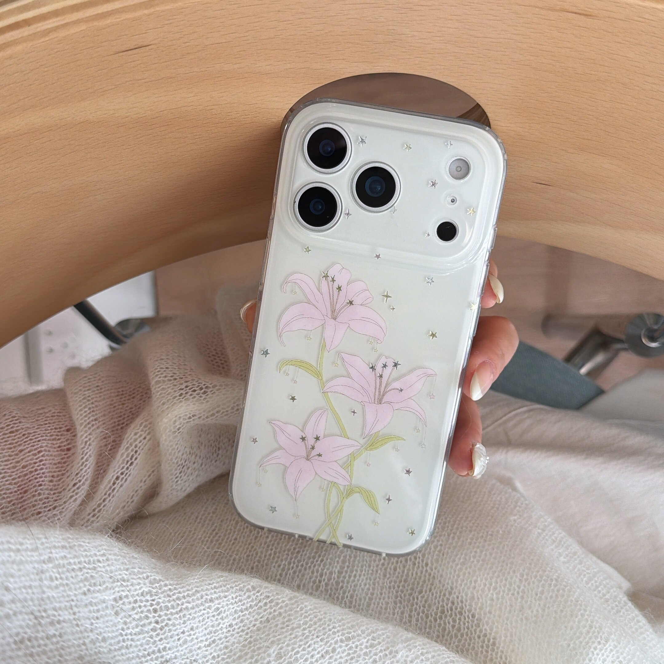 IMD春日清新简约白底星星鎏金粉色百合花手机壳适用iphone1