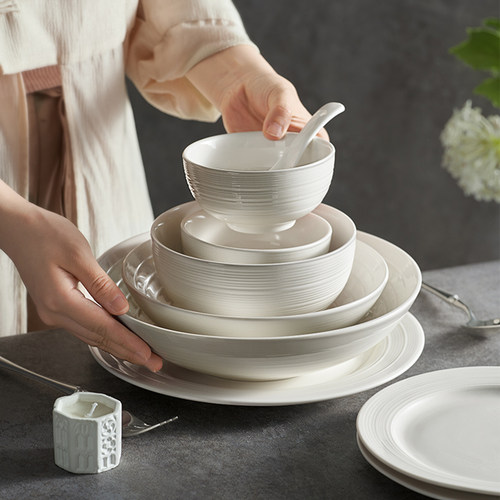 墨色碗碟套装家用简约白色餐具米饭碗盘子陶瓷小碗高级感面碗汤碗