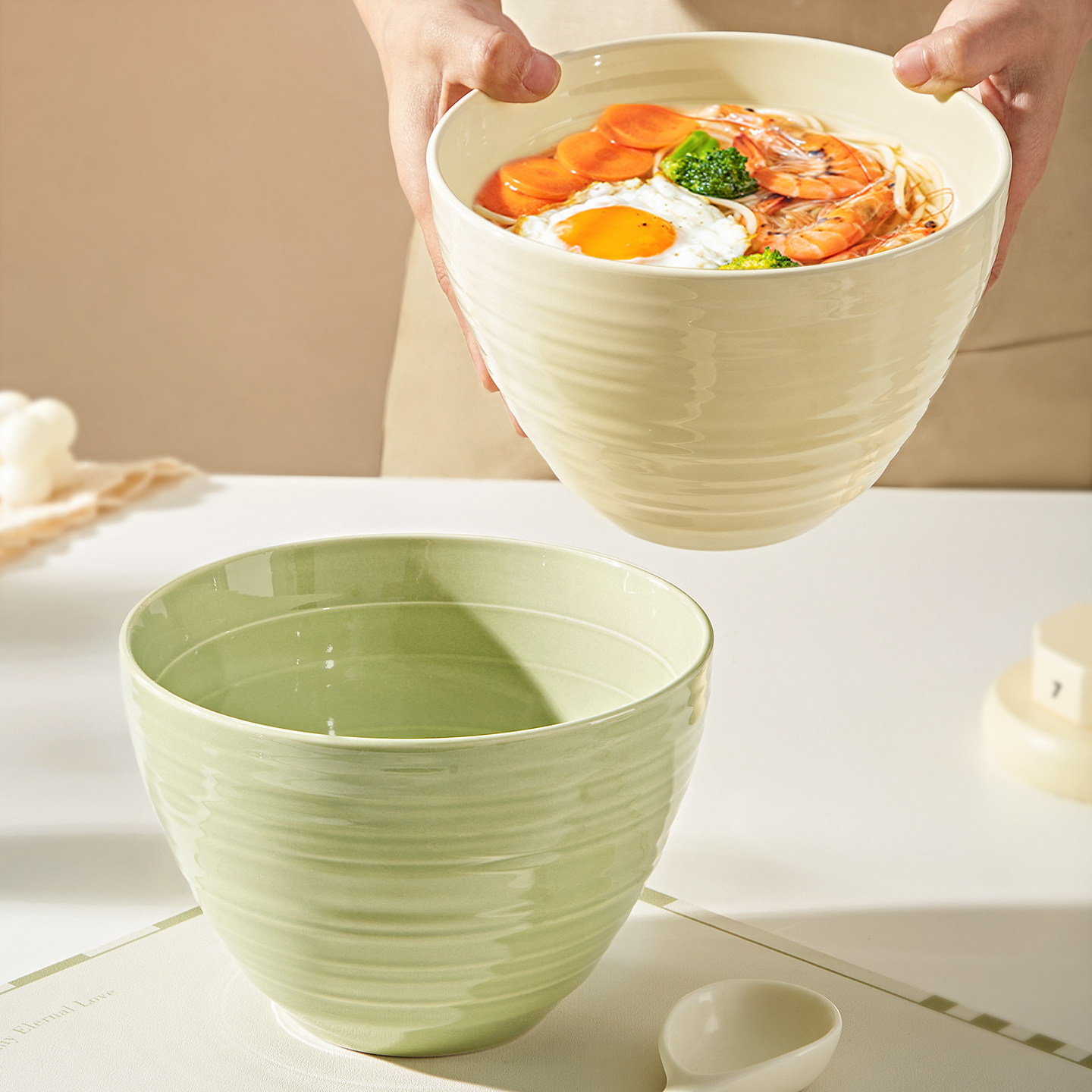 墨色陶瓷奶油风斗笠面碗高颜值