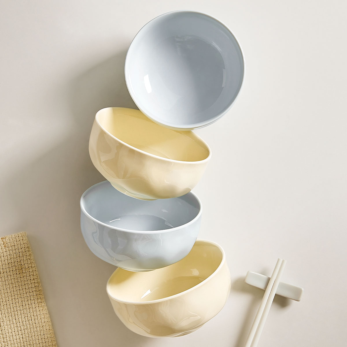 新奶油风2025高颜值陶瓷米饭碗