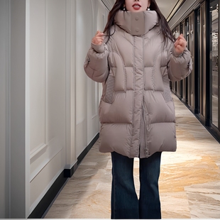 黑色鹅绒服女2026新款 泡芙羽绒服防寒防风连帽加厚保暖外套 中长款