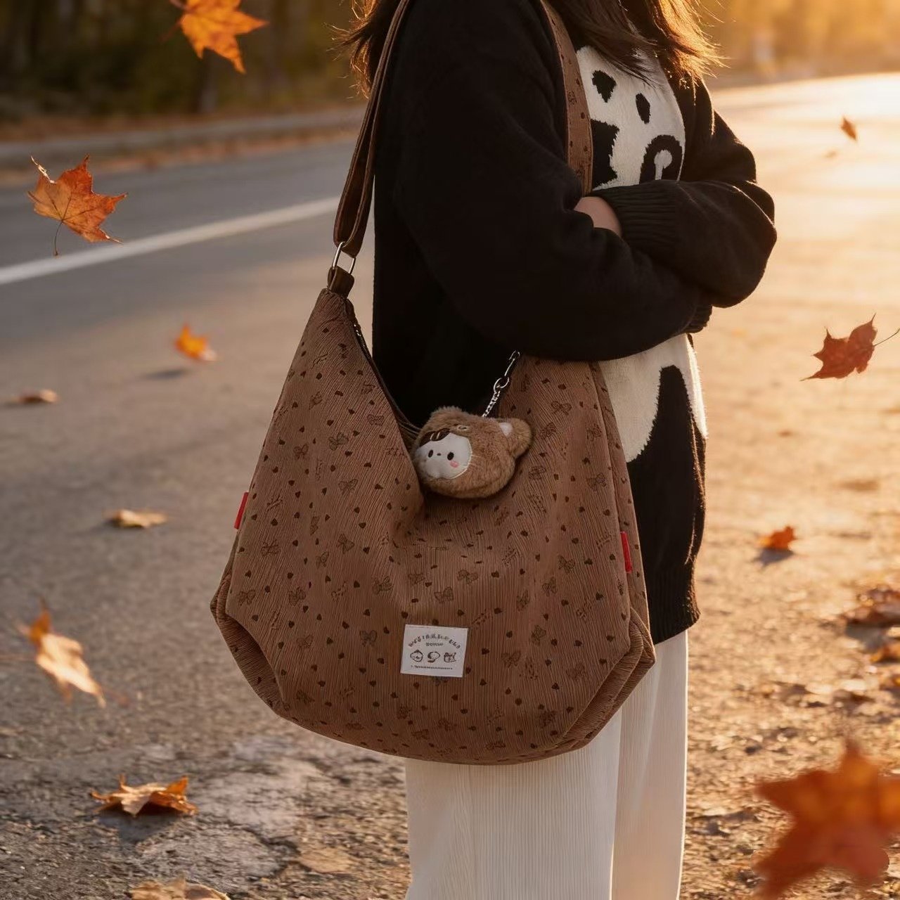 大容量灯芯绒饺子包秋冬 韩系ins风单肩包学生上课通勤斜挎包包女,箱包皮具/热销女包/男包,单肩包,淘宝优惠券,粉丝福利购,淘宝优惠卷