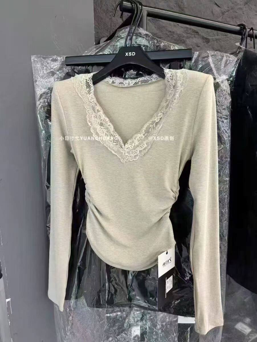 十三行2025秋冬新款时尚纯欲风蕾丝花边V领磨毛长袖T恤女内搭上衣,女装/女士精品,T恤,淘宝优惠券,粉丝福利购,淘宝优惠卷