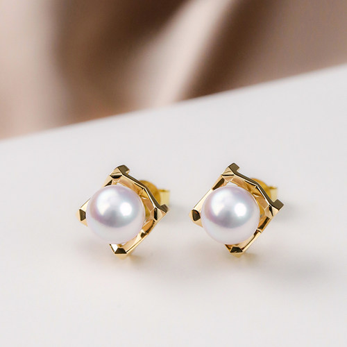 现货m家同款18k金日本极光Akoya天然海水天女珍珠耳钉M字母耳环女