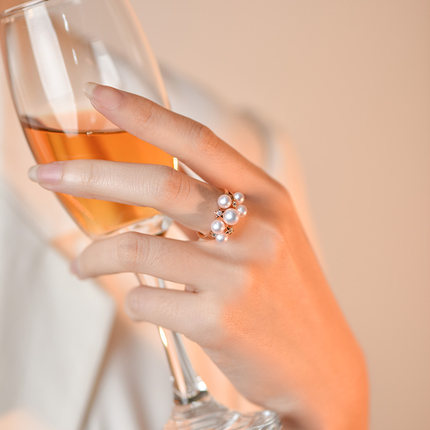 M家款繁星系列Akoya迷你海水珍珠戒指18K玫瑰金钻石多珠指环