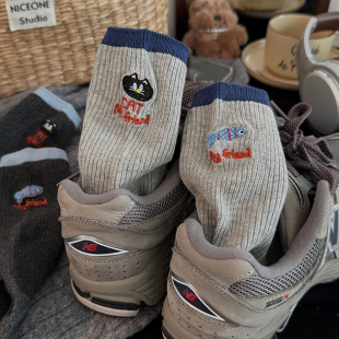 新款可爱灰色袜子女中筒袜外穿ins潮春秋棉袜运动学生复古长袜夏