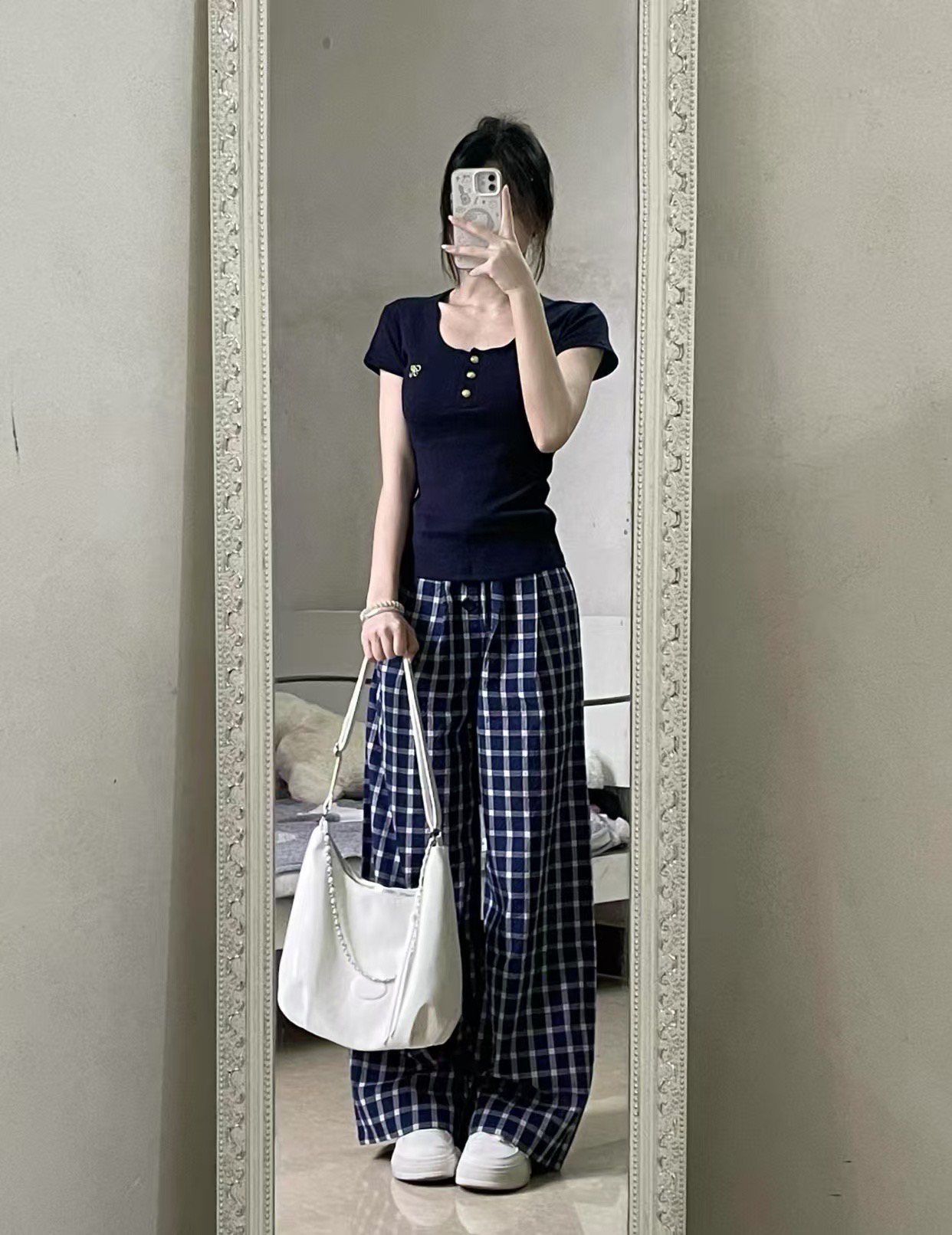 刺绣藏青色正肩短袖T恤女夏高腰短款修身短袖上衣格子休闲裤套装