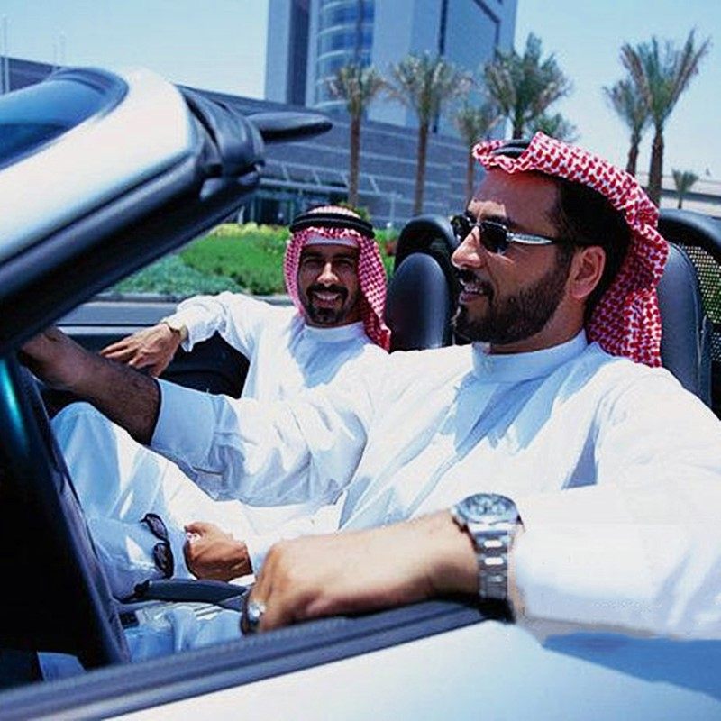 ARAB ROBES DUBAI CLOTHES AFGHAN WHITE MIDDLE EASTERN TYCOON SAUDI PRINCE CLOTHES QATAR WORSHIP CLOTHES